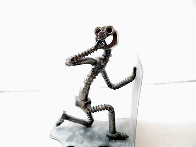 Schraubenmännchen Metallfigur - spielend - jede Figur ein Unikat!