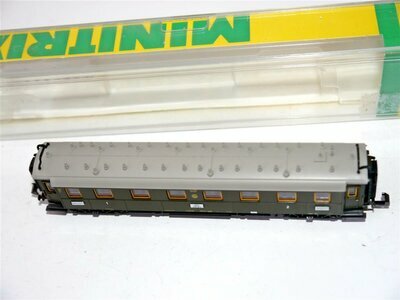 Minitrix 13187 N Schnellzugwagen 1./2. Kl. der DRG