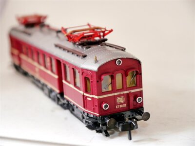 Roco 04185 H0 E-Triebzug ET 90 02 der DB