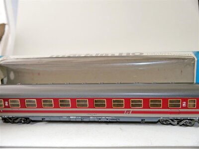 Märklin 4189 H0 Schnellzugwagen UIC-X B 2.Kl. der FS