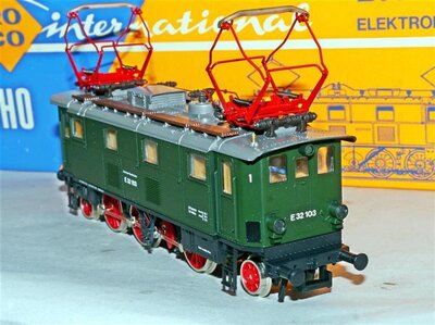 Roco 04145 A E-Lok BR E 32 der DB