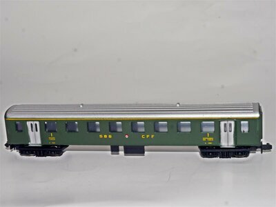 Lima Schnellzugwagen 1.Kl. der SBB Spur N