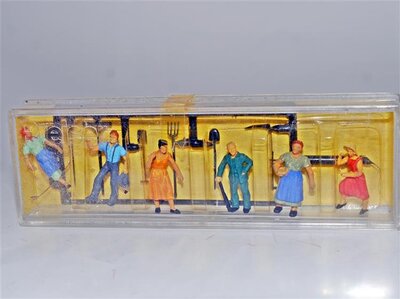 Preiser 4040 Landarbeiter 1:87