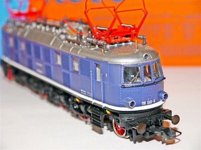 Roco 43431 H0 E-Lok BR 118 der DB
