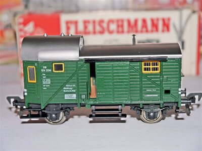 Fleischmann 5300 H0 Gepäckwagen der DB