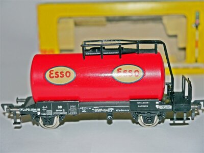Fleischmann 1475 BP H0 Kesselwagen Esso der DB