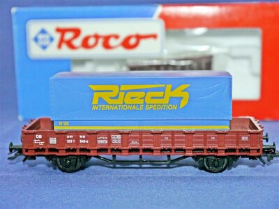 Roco 46031 H0 Rungenwagen - beladen mit Rieck Container - der DB