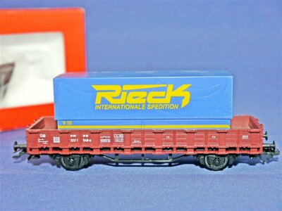 Roco 46031 H0 Rungenwagen - beladen mit Rieck Container - der DB