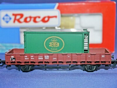 Roco 46031 H0 Rungenwagen - beladen mit Jever Container - der DB