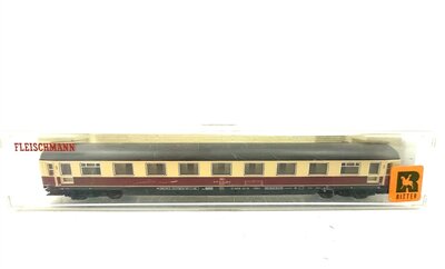 Fleischmann 8160 N IC Abteilwagen 1.Kl. der DB mit Licht