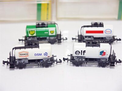 Minitrix N Kesselwagen Esso, BP, DSM und elf