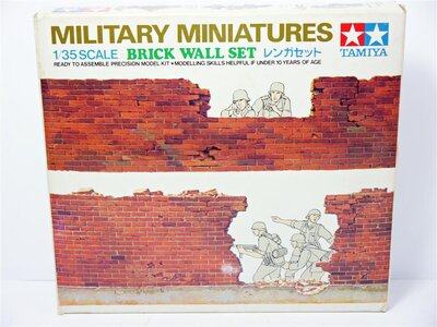 Tamiya 3528 Brick Wall Set / Steinmauer 1:35