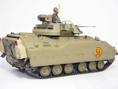 USS Panzer Modell mit Figur lackiert 1:35