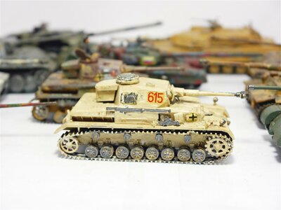 Panzer Modelle 13 Stck Weltkrieg II lackiert 1:72