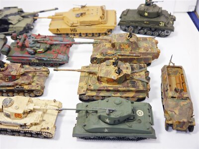 Panzer Modelle 13 Stck Weltkrieg II lackiert 1:72