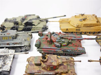 Panzer Modelle 13 Stck Weltkrieg II lackiert 1:72