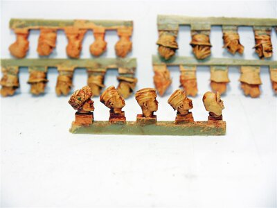 Resin Kpfe 25 Stck fr Soldaten Wehrmacht bemalt 1:35