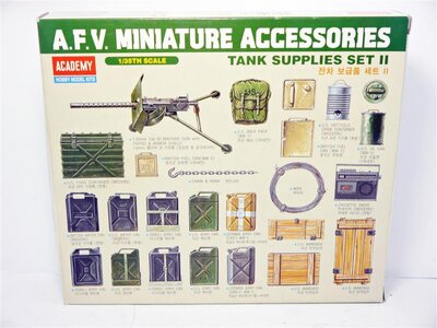 AFV 1383 Militrzubehr Tank Supplies Set II 1:35