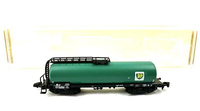 Mrklin 8628 4-achsiger BP Kesselwagen der DB Spur Z