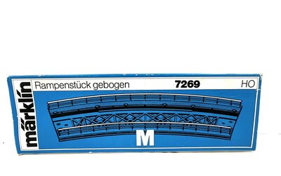 Mrklin 7269 H0 gebogenes Rampenstck 437,4 mm fr M-Gleise