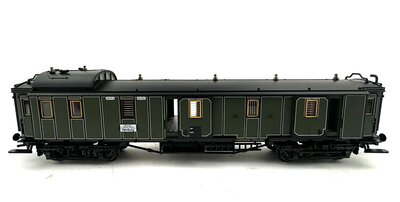 Trix 23764 H0 Schnellzug-Gepckwagen mit Ladegut