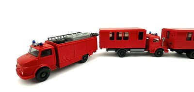 Wiking Feuerwehr MB Fahrzeuge 4 Stck 1:87