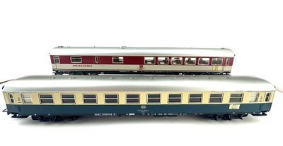 Mrklin H0 Speisewagen WRmh 132 + D-Zug Wagen Bm der DB