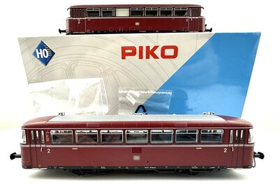 Piko 52725 H0 AC Schienenbus VT 98 + Beiwagen VS 98 der DB digital