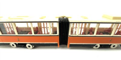 Herrmann & Partner H0 Tatra Straenbahn mit Motor