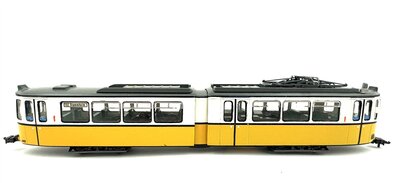 Halling H0m Straenbahn GT4 Gelenktriebwagen der SSB mit Motor