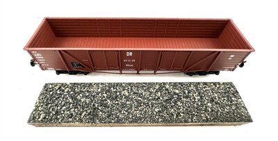 Fleischmann 5730 K H0 Hochbordwagen der DR mit Ladung