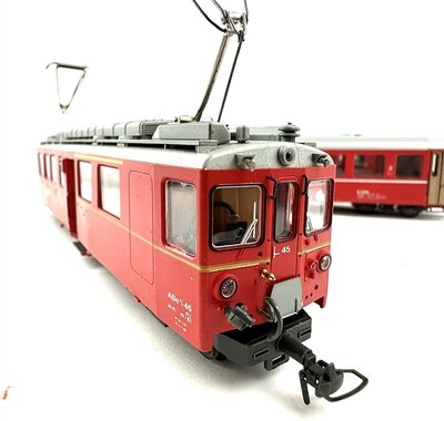 Bemo 1266 H0m ABe 4/4 45 Bernina Triebwagen mit 3 Wagen der RhB