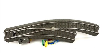 Mrklin 24672 H0 C-Gleis Bogenweiche rechts mit Licht