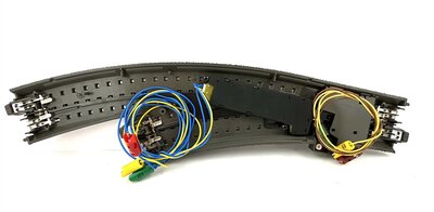 Mrklin 24672 H0 C-Gleis Bogenweiche rechts mit Licht