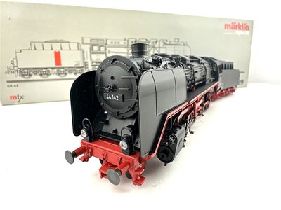 Märklin 37889 H0 Dampflok BR 44 Ep.III der DB mfx digital