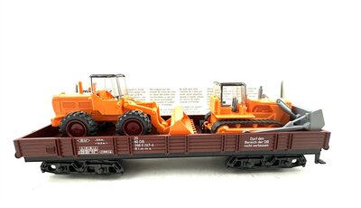 Mrklin 4474 H0 Niederbordwagen mit Wiking Baufahrzeugen