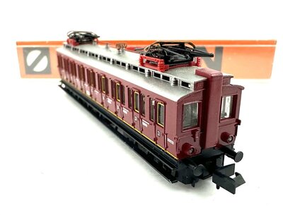 Arnold 2935 N Elektrotriebwagen ET 88 der DB