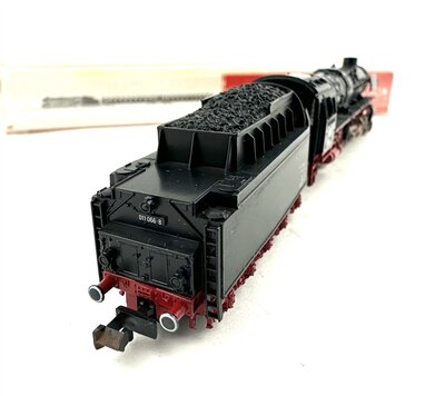 Fleischmann 7170 N Dampflok BR 011 der DB
