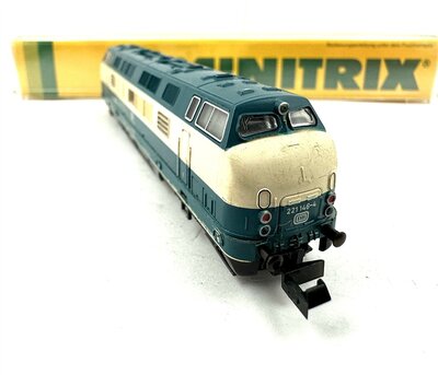 Minitrix 2079 N Diesellok BR 221 Ep.IV der DB
