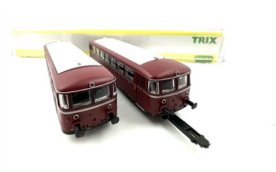 Minitrix 12555 N Schienenbus mit Beiwagen VT 98 + VS 98 der DB in digital