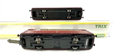 Minitrix 12555 N Schienenbus mit Beiwagen VT 98 + VS 98 der DB in digital