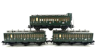 Fleischmann 5092 + 5094 H0 Abteilwagen 3.Kl. Ep.II der DRG