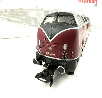 Mrklin 37820 H0 Diesellok BR 221 Ep.IV der DB mfx in digital