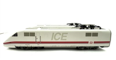 Mrklin 3750 H0 Triebwagenzug ICE 1 BR 401 der DB in digital