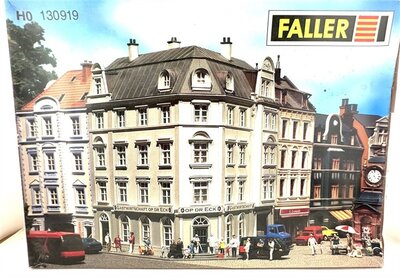 Faller 130919 H0 Winkelstadthaus Goethestrae 90 Stadteckhaus