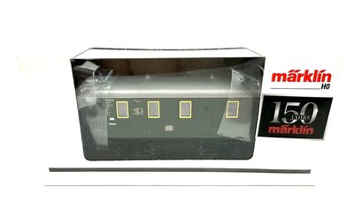 Mrklin 43030 H0 Gepckwagen mit Postabteil Ep.III der DB