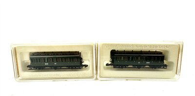 Mrklin 8704 + 8705 Abteilwagen 2 Stck Ep.III der DB Spur Z