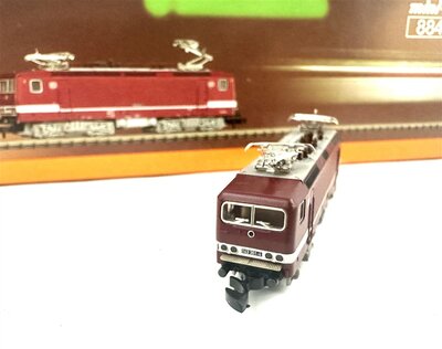 Mrklin 88431 Elektrolok BR 143 Ep.V der DB Spur Z