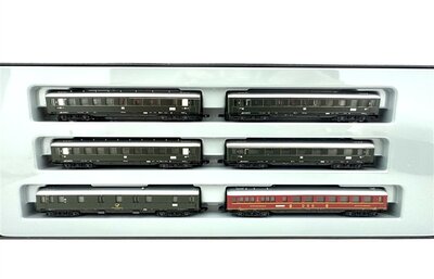 Mrklin 87350 Schnellzug-Wagenset Ep.III der DB in Spur Z