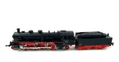 Mrklin 8100 Reichsbahn-Schnellzug mit Dampflok BR 18 Spur Z